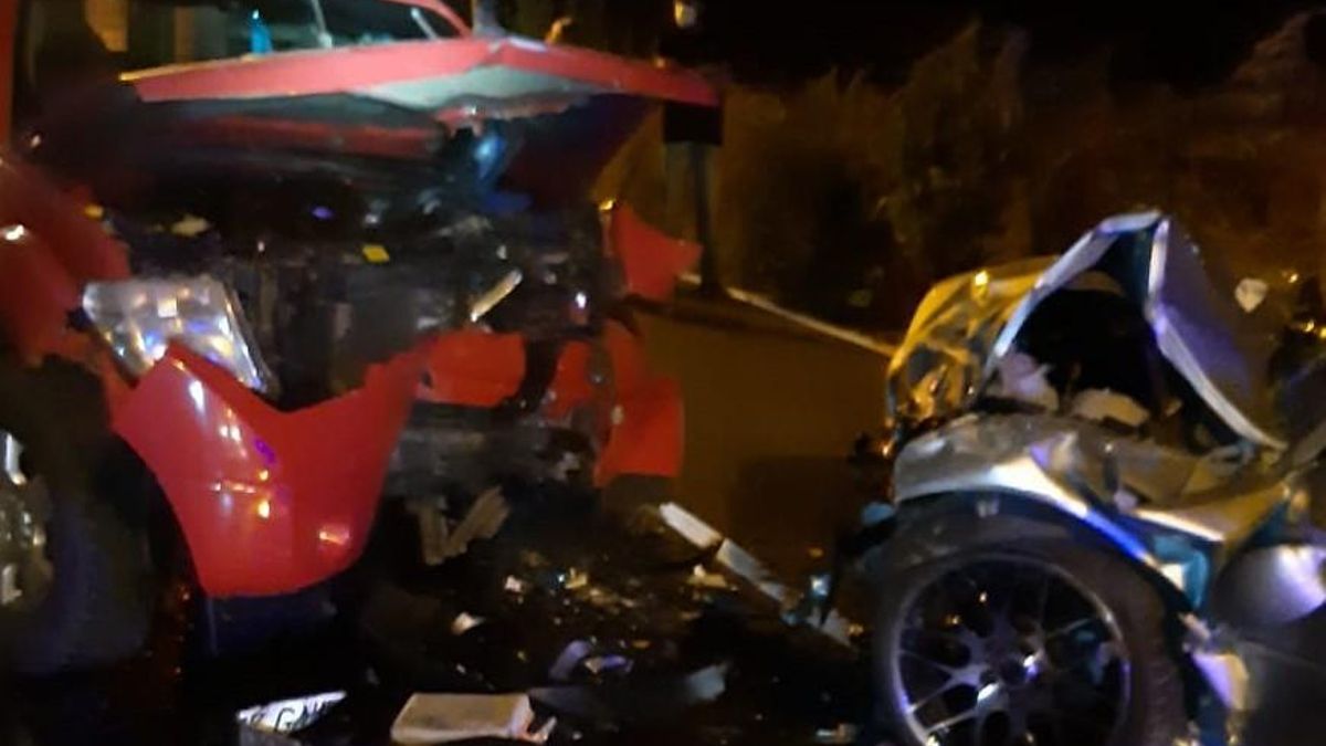 Imagen de los vehículos accidentados la noche del domingo en Los Realejos
