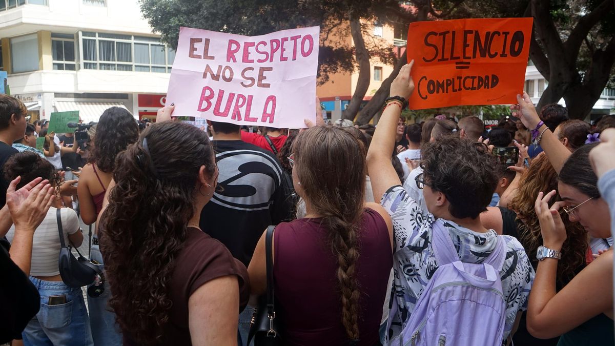 Manifestación contra el acoso escolar en Las Palmas de Gran Canaria. ACFI PRESS.