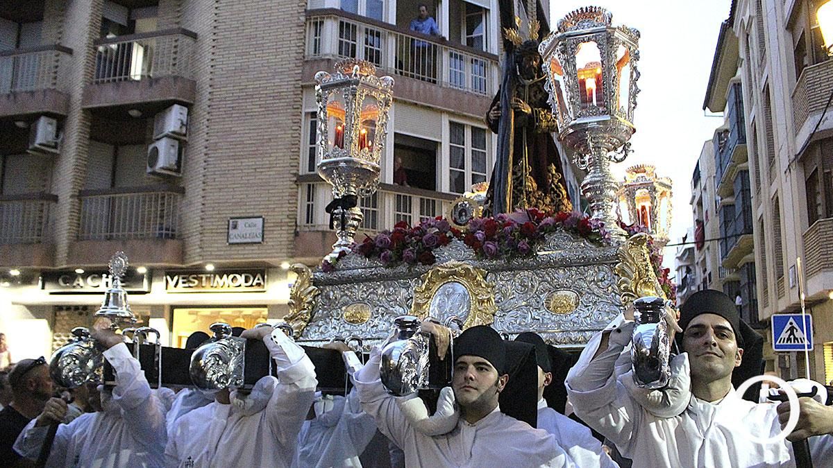 Lucena vive su Pasión en un día para el recuerdo