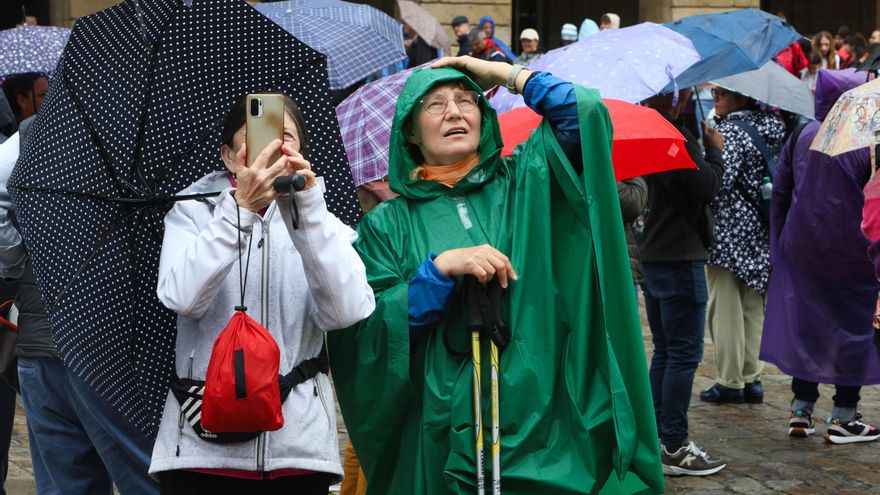El PP opta por el 'dejar hacer' ante el desborde turístico en Santiago de Compostela