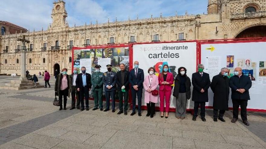 Inauguración de la exposición ‘Carteles para un Camino, 100 años de Ilustración Jacobea’ en León. // Campillo / ICAL.