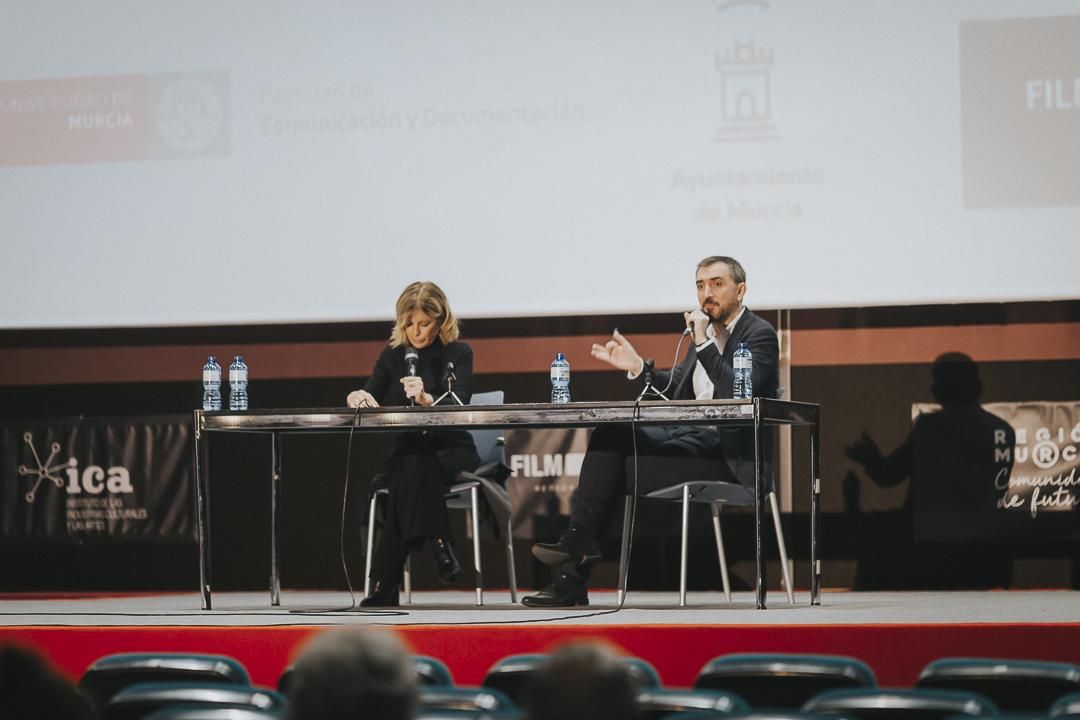 La adjunta al director de elDiario.es, Esther Palomera (izq.), y el director de elDiario.es, Ignacio Escolar (d.), en las Jornadas de periodismo digital de elDiario.es