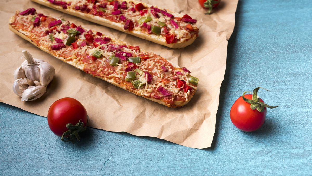 El pan pizza gratinado permite preparar este clásico de la gastronomía italiana sin tener que preparar masas