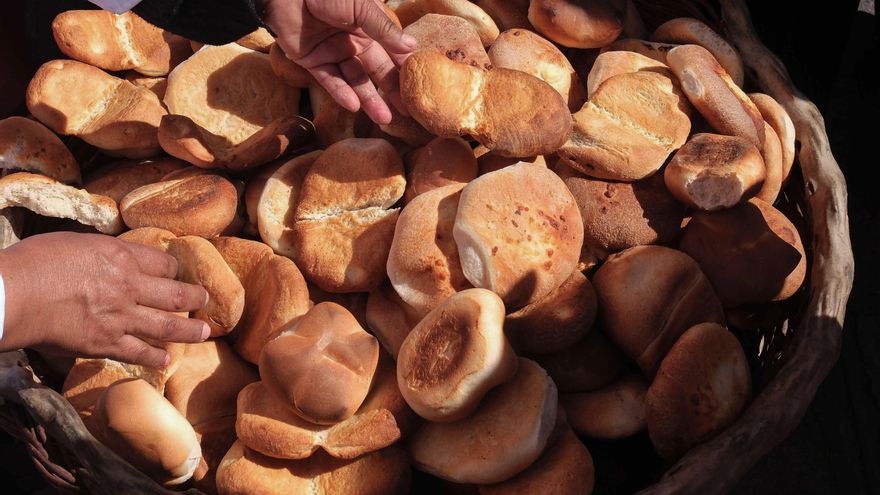 No es la baguette: los 5 panes clásicos españoles para acompañar la comida