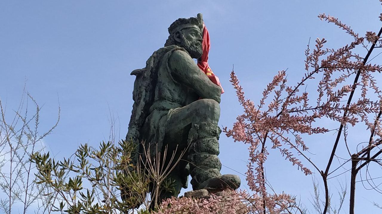 Corocotta, por Ruiz Lloreda, junto a la glorieta del Chiqui ..