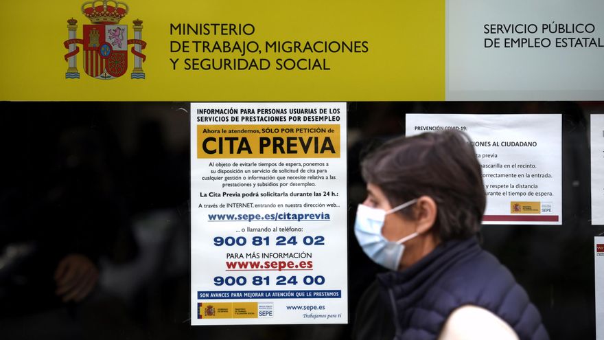 Los sindicatos piden a Hacienda que prorrogue a los 500 refuerzos del SEPE: "Va a haber más retrasos, es un drama"