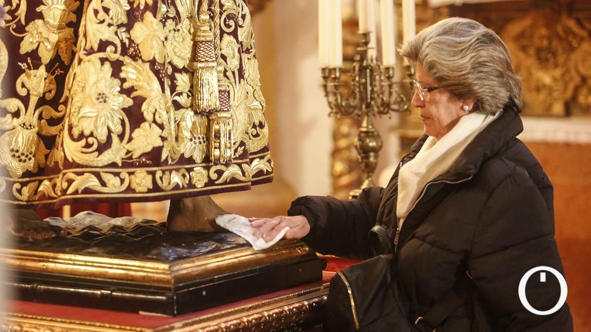 Besapiés de Nuestro Padre Jesús de Pasión