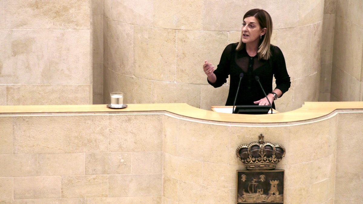 Buruaga advierte de que se planteará "muy seriamente" convocar elecciones si la oposición busca "un bloqueo absoluto"