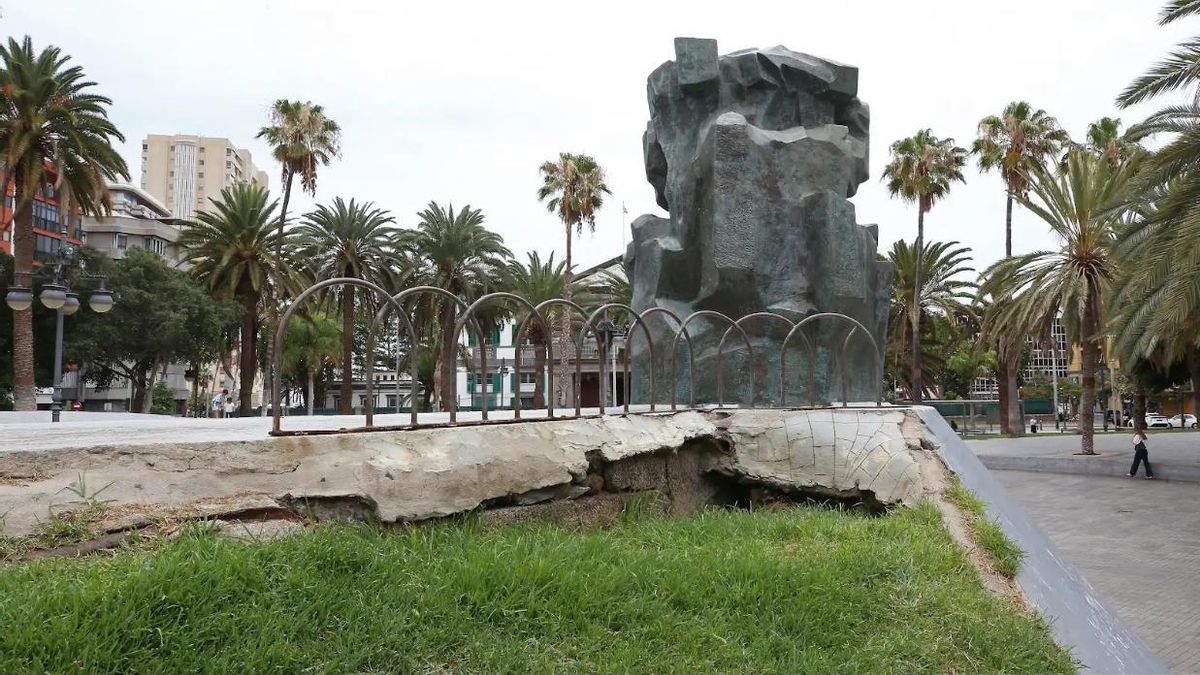 La Plaza de La Feria: un icono urbano reducido a cochambre