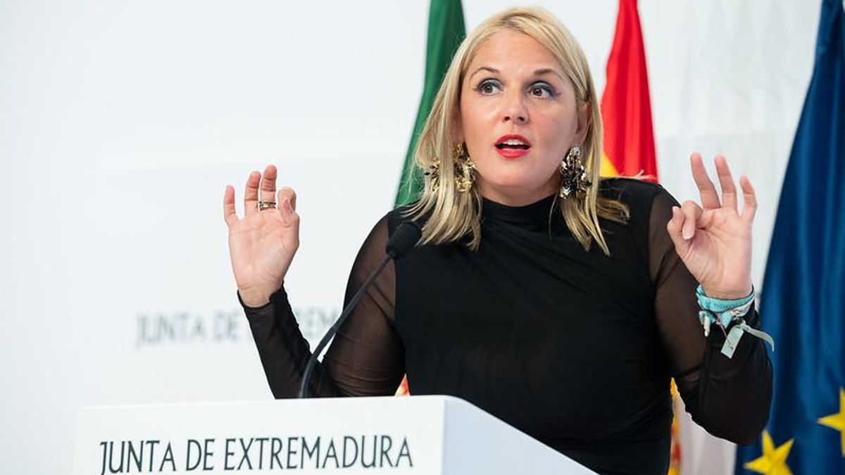 La Junta propone al PSOE una rebaja fiscal para rentas medias, pero rechaza subir el IRPF a los que cobran más de 80.000