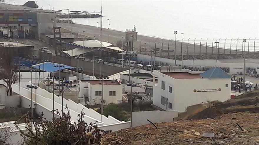 Mañana reabre el paso de mercancía en Ceuta cerrado por la presión migratoria