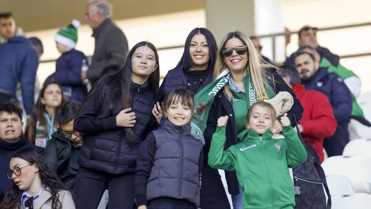 Grada Blanquiverde del Córdoba CF - CD Leganés