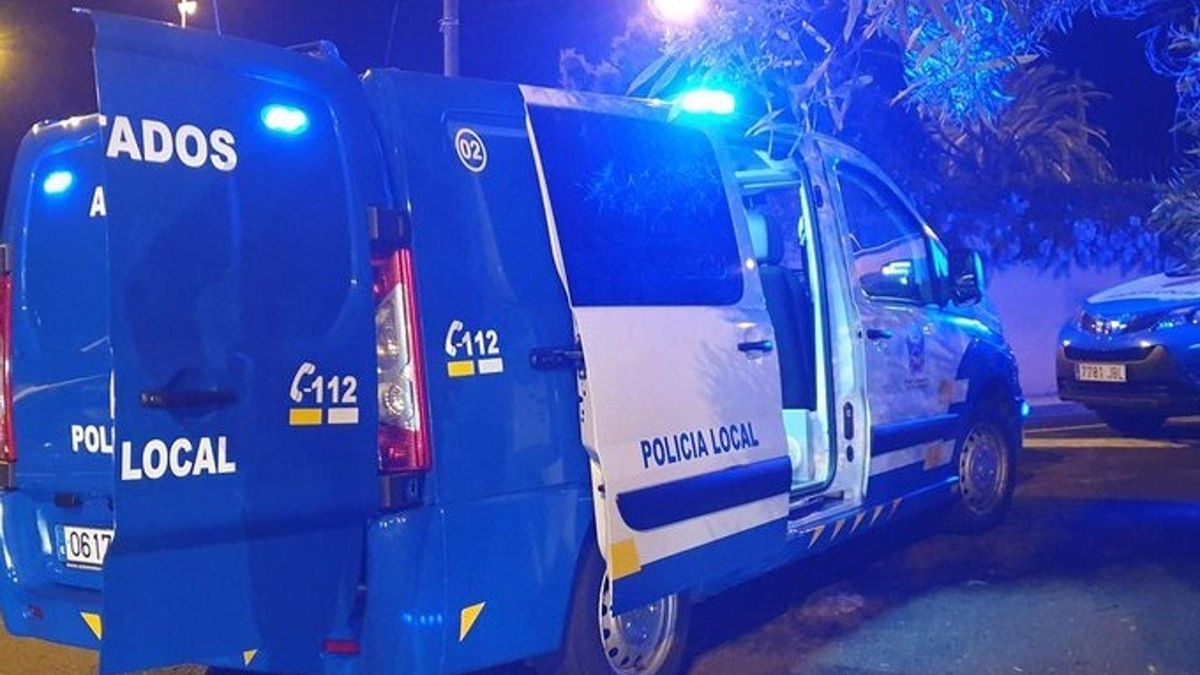 Furgón de la Policía Local