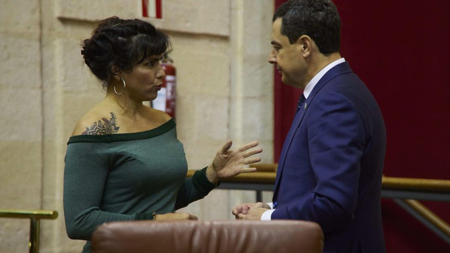 El presidente Moreno despide a Teresa Rodríguez en su último Pleno en el Parlamento andaluz.