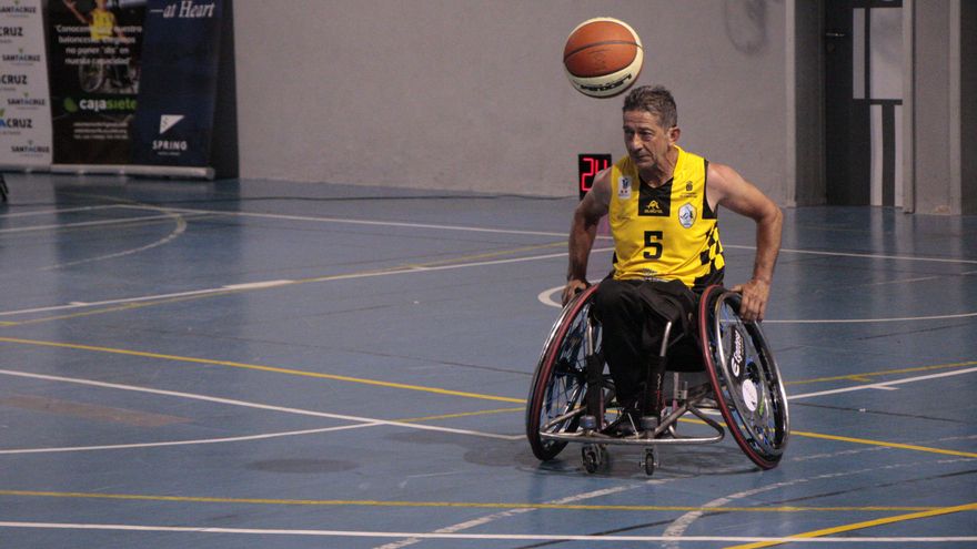 “Como jugador quiero subir, pero como directivo no lo tengo tan claro”