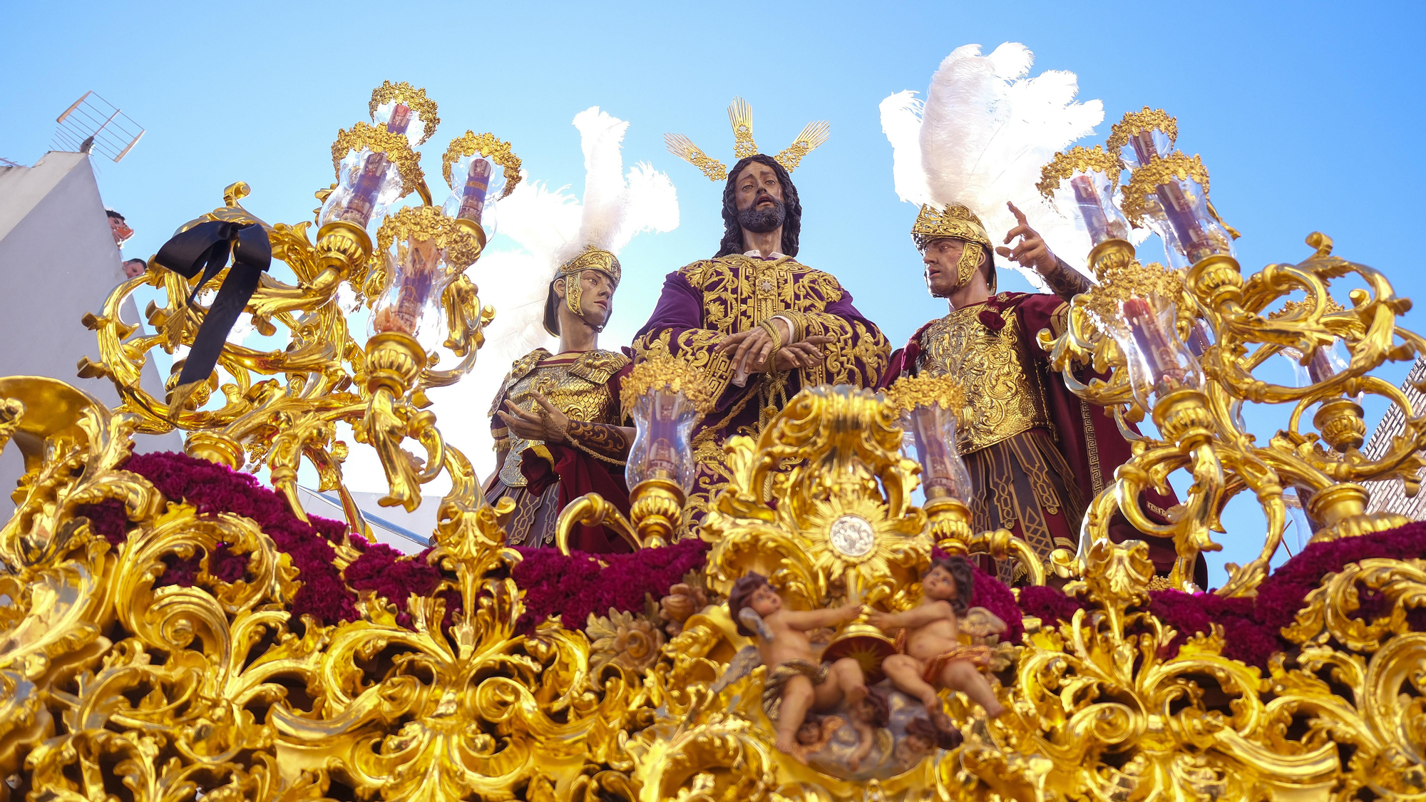 Las imágenes del Lunes Santo de la Hermandad de La Estrella