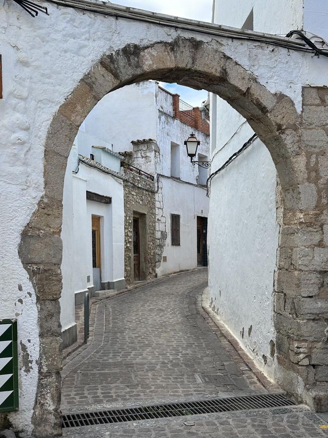 Puerta de la Sangre Vieja. Este arco daba acceso a la judería de Sagunto.