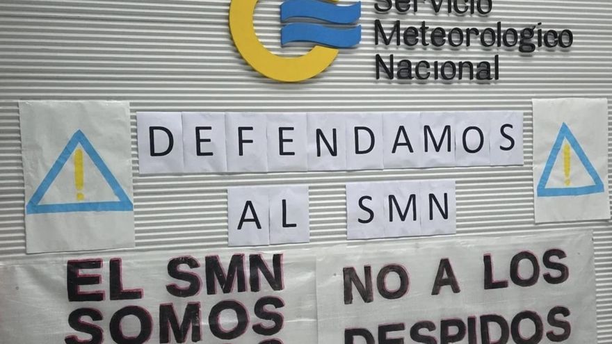 Apagón informativo en el Servicio Meteorológico y protesta contra Sturzenegger por los despidos