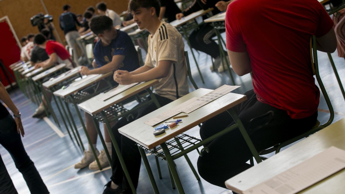 De un sobresaliente en matemáticas en Bachillerato a suspender el de la PAU en La Rioja: FAPA recoge cartas de familias afectadas