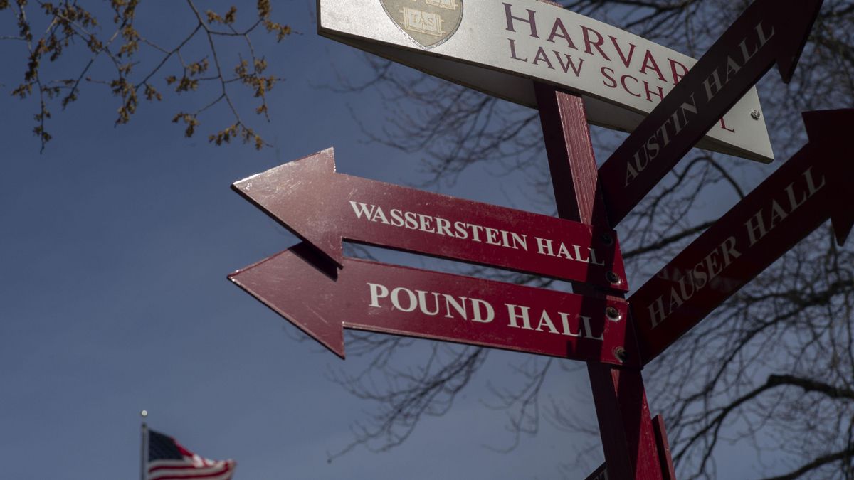 Fotografía de archivo de Harvard Law School en el campus de la Harvard University en Allston, Massachusetts, USA.