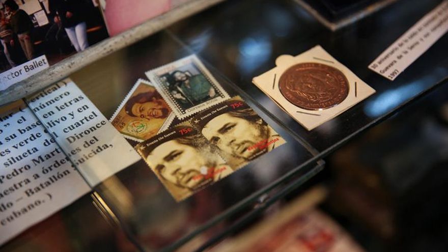 El único museo del "Che" en Buenos Aires se mantiene en un pintoresco bazar