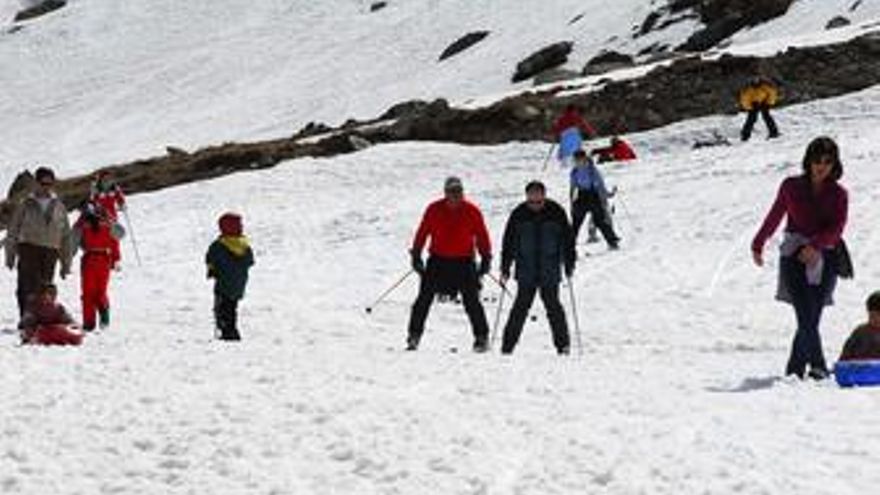 Las estaciones de Formigal, Cerler y Valdelinares abrirán el día 23 de diciembre