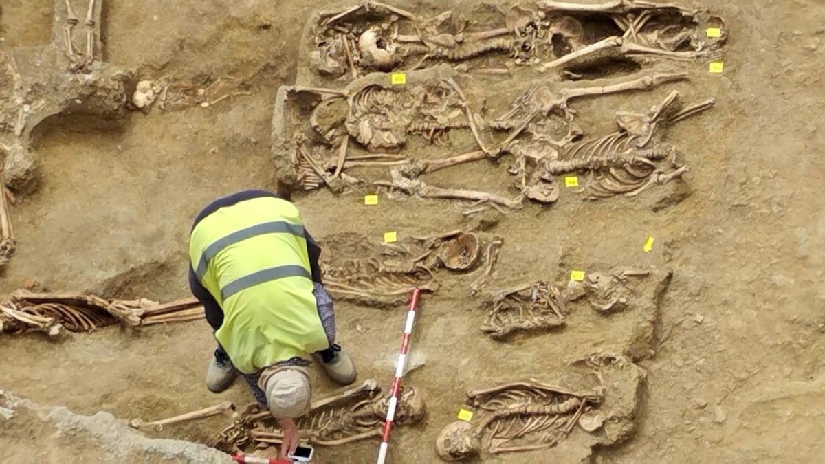 Esqueletos descubiertos en las obras del parking de la calle Arapiles