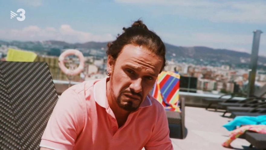 Polònia parodió la derrota de Iglesias convirtiéndole en C. Tangana y cantando 'Tú me dejaste de votar'