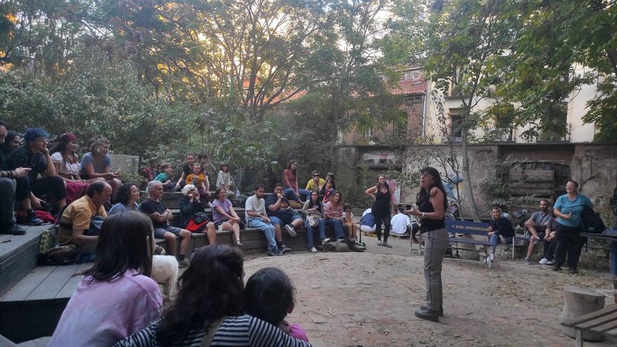 El Ayuntamiento renovará la cesión del jardín vecinal Esta es una plaza y del espacio de La Polifacética