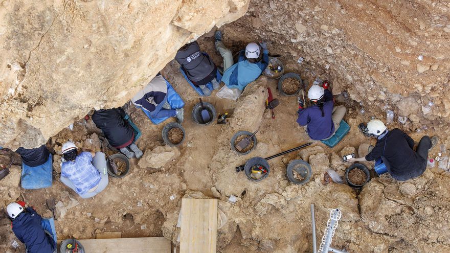 En busca de ADN de Homo antecessor en Atapuerca (Burgos)