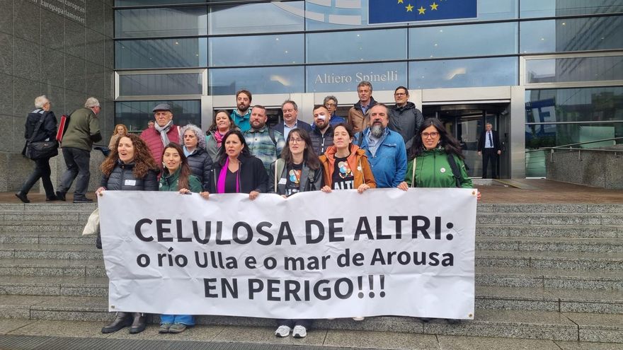 El BNG busca en Europa una trinchera de opinión contra la macrocelulosa de Altri en Galicia