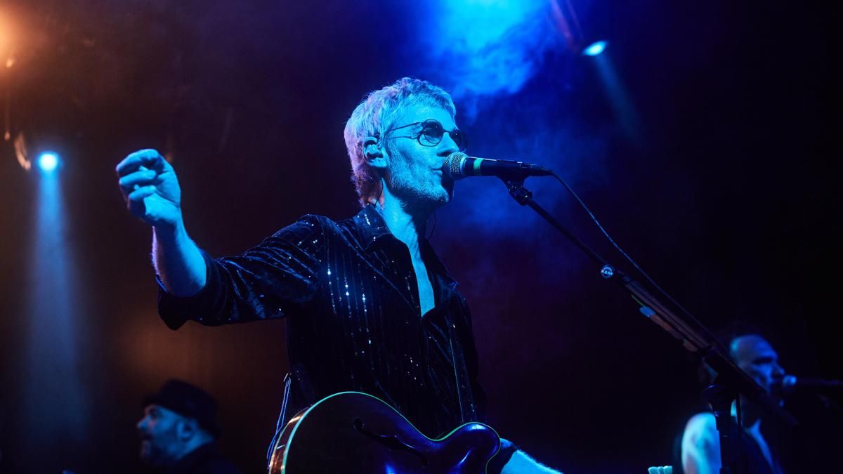 Ariel Rot, en un concierto