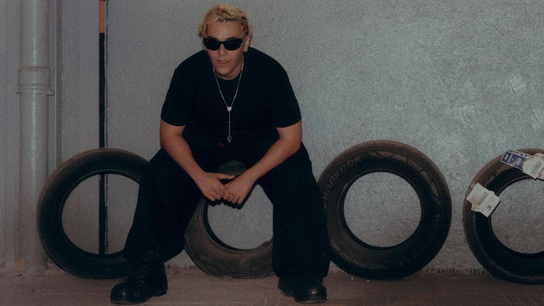 El cantante y compositor Barry B.