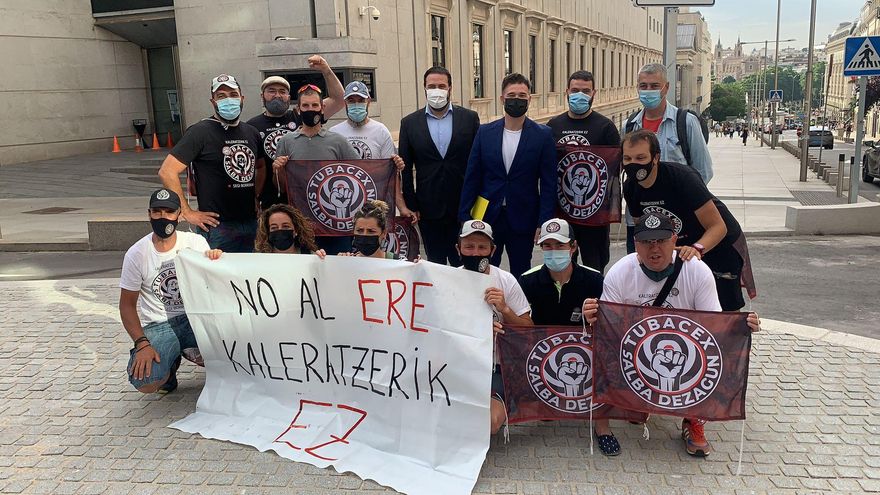 Trabajadores de Tubacex reunidos con diputados del Congreso