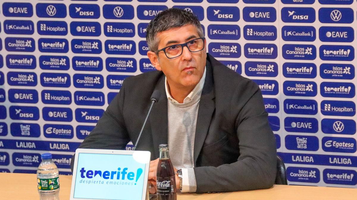 Mauro Pérez cree que los fichajes del Tenerife se deciden ahora “en equipo”