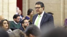 El presidente del grupo parlamentario Vox, Francisco Serrano.