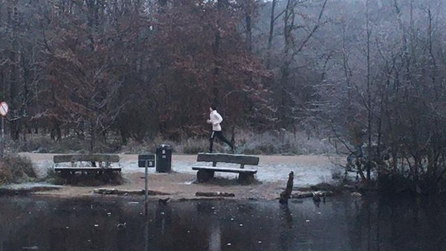 Alguien corre al otro lado