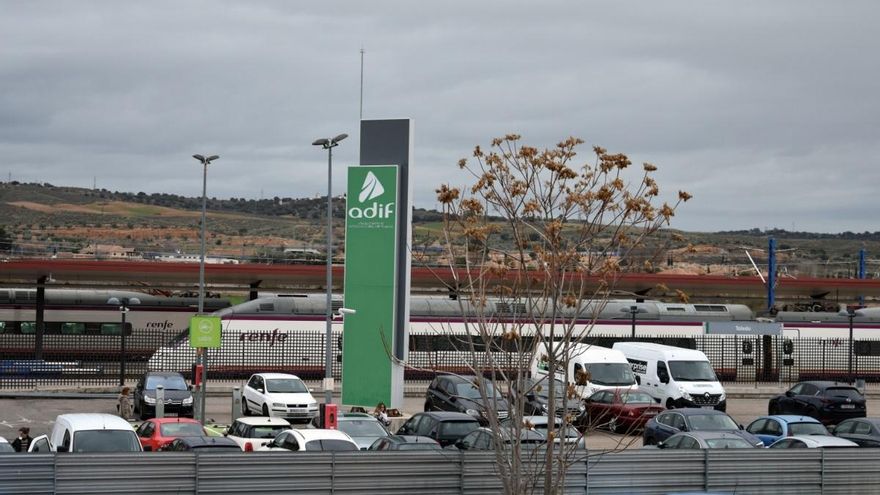 Indignación entre viajeros por un nuevo retraso del Avant Toledo-Madrid: "Desde la rebaja del precio, la calidad es la mitad"