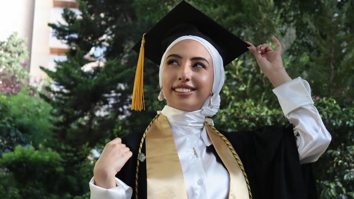 Dima Younes durante su graduación