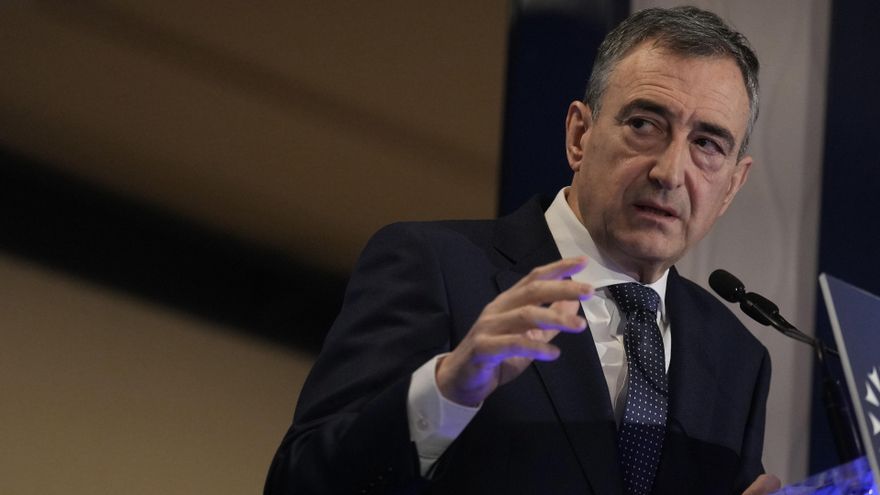 El presidente del PNV, Aitor Esteban, en un desayuno informativo en Bilbao.