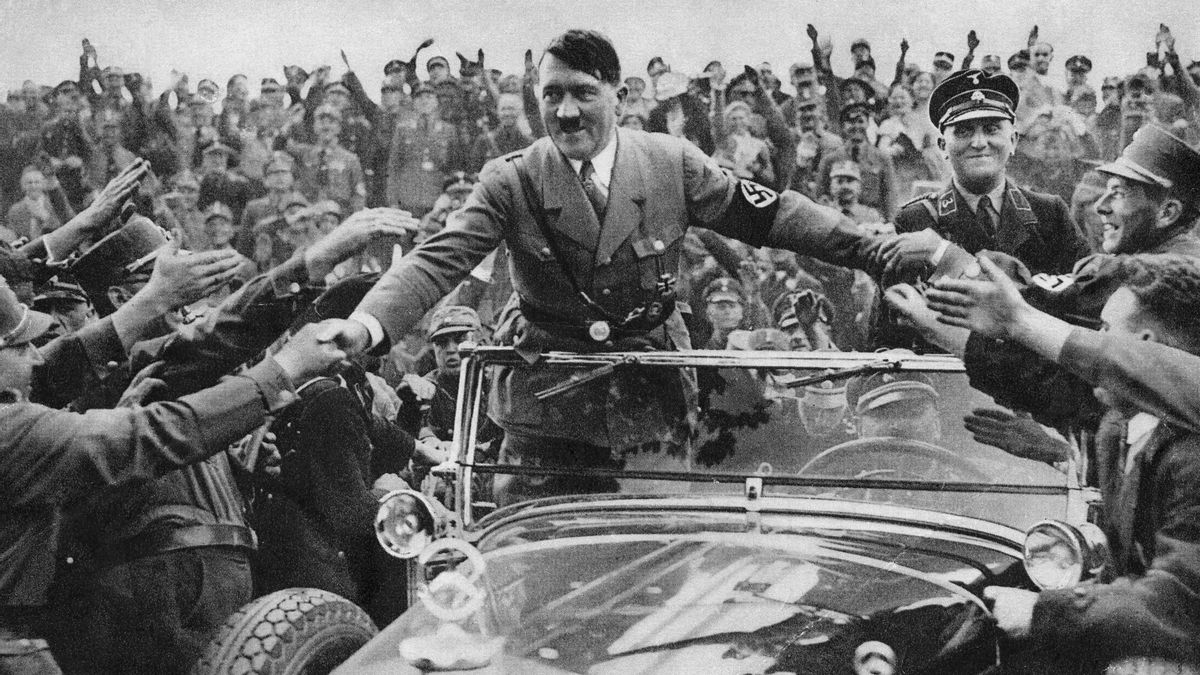 Adolf Hitler, en una imagen de un acto en Nuremberg en 1933.