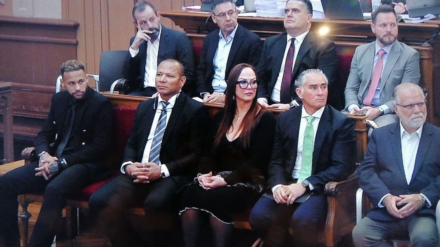 El tribunal permite a Neymar ausentarse de su juicio porque su partido de ayer terminó tarde