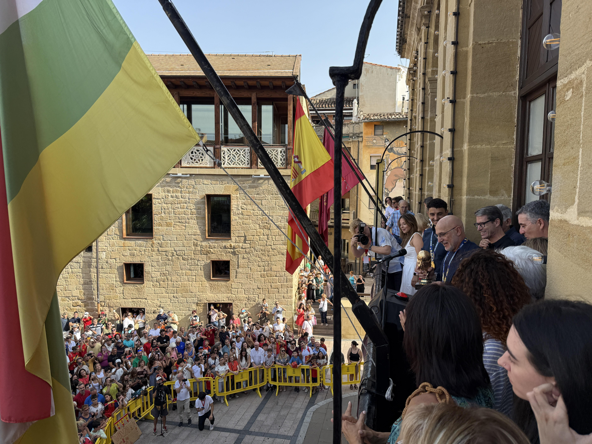 Homenaje al seleccionador Luis de la Fuente en Haro tras la victoria en el Mundial de fútbol