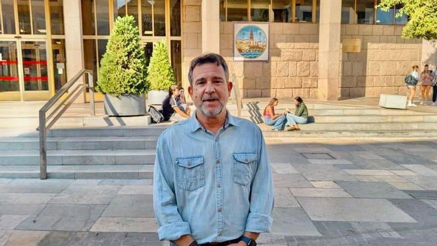 El PSOE plantea convertir el kiosco del Balcón del Guadalquivir en centro de educación ambiental sobre el río