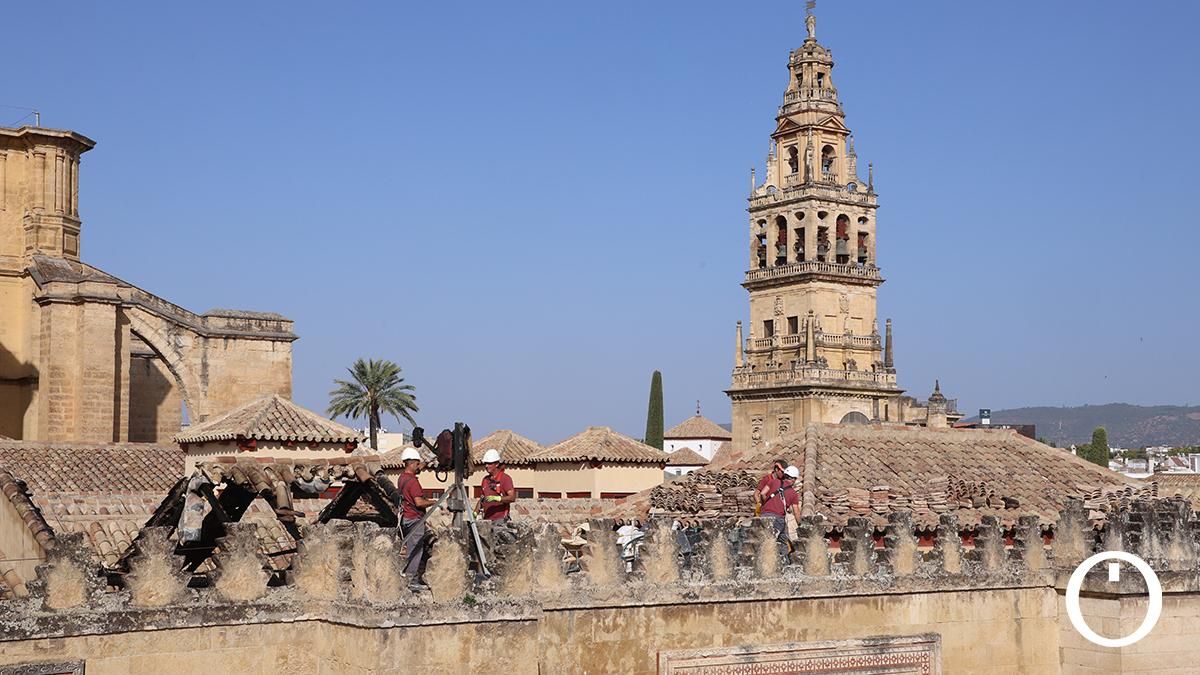 El día después del incendio en la Mezquita-Catedral, en imágenes