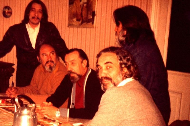 Enrique Llopis, Armando Tejada, Hamlet Lima, Carlos Alonso y Horacio Guarany en Castro Urdiales, en 1978.