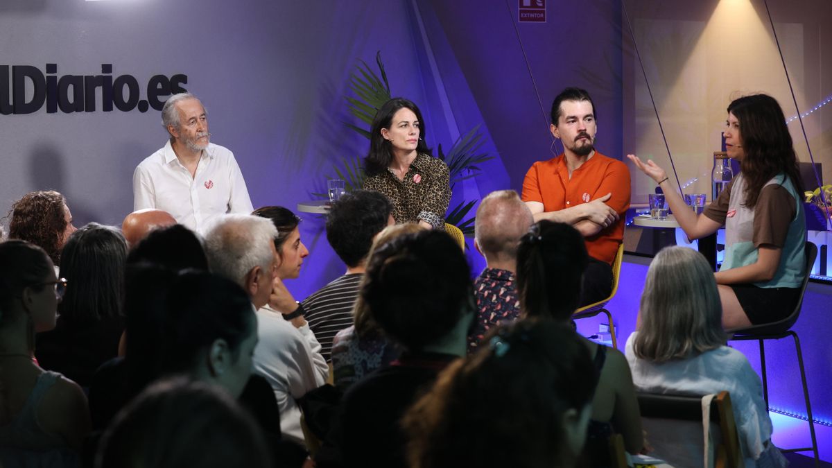 Ana Requena Aguilar interviene durante la presentación de la revista 'El poder del amor moderno' en la redacción de elDiario.es