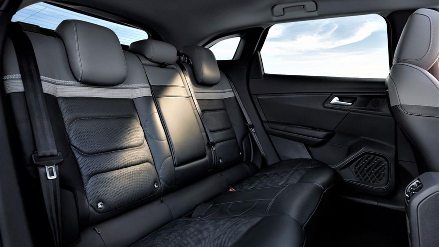 Plazas traseras del Citroën C5 X.