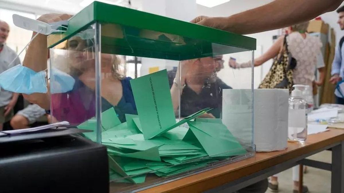 Tres 'colosos' de la política en el frente andaluz