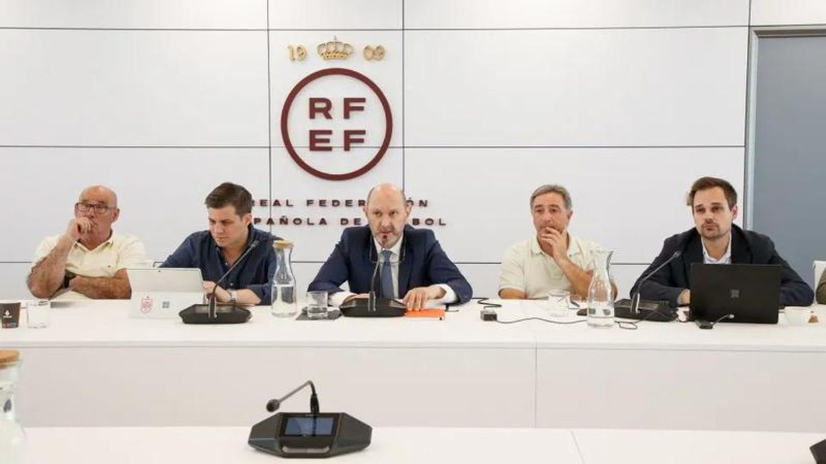 Lío a la vista: un juez ordena inscribir al Malacitano en Segunda RFEF para el próximo curso